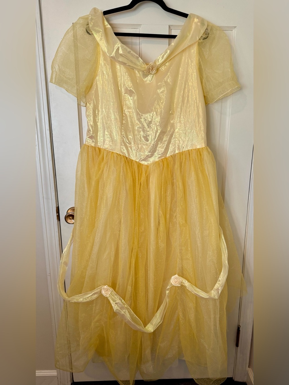 Women’s Disney Store Belle Beauty & The Beast Yellow Dress Halloween Costume XL
